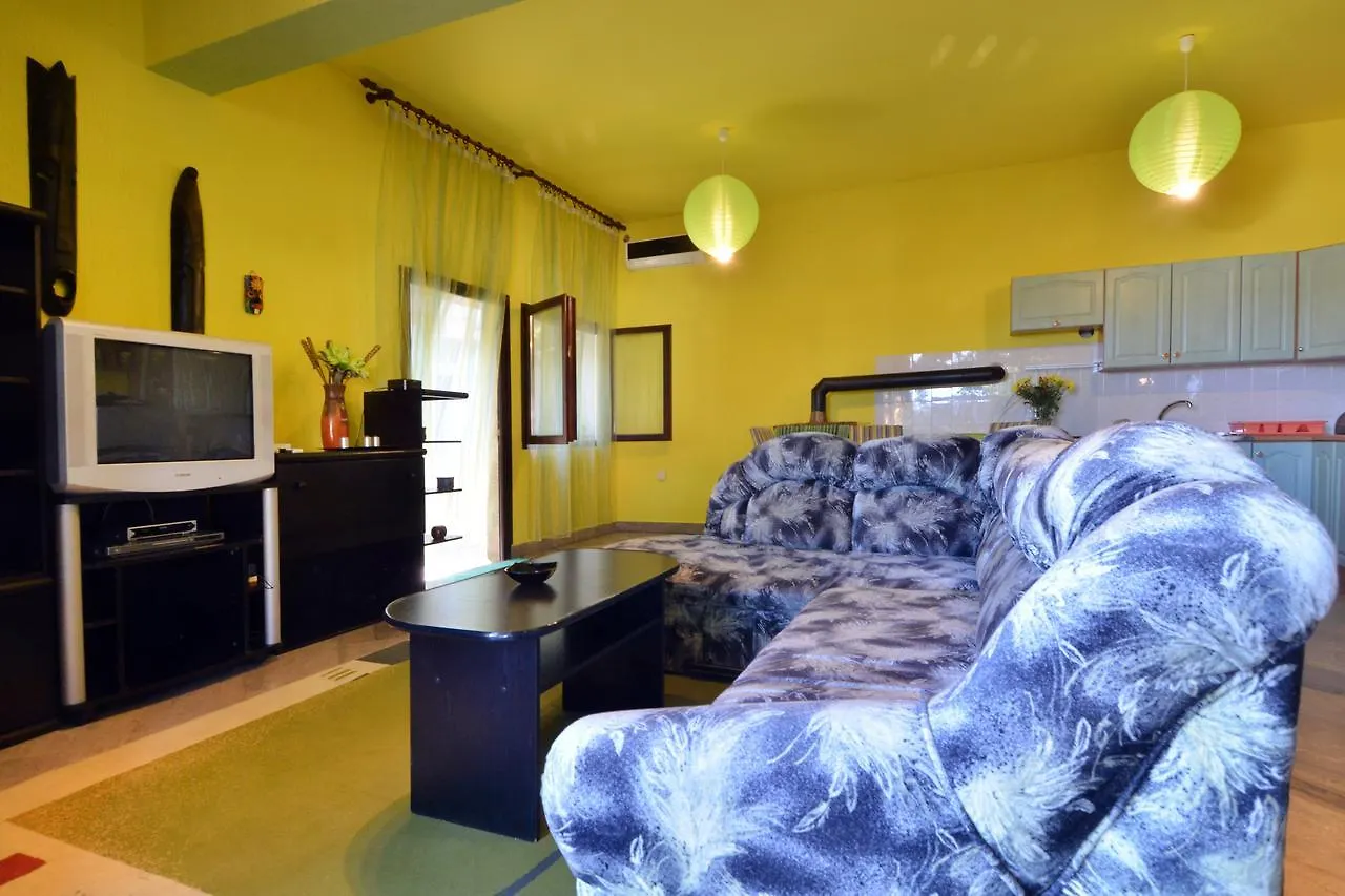 Apartments Maruzin 普拉